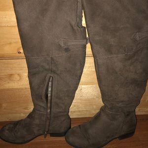 Vera Wang saddle boots